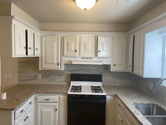 3rd image of 4106 SE 14th St