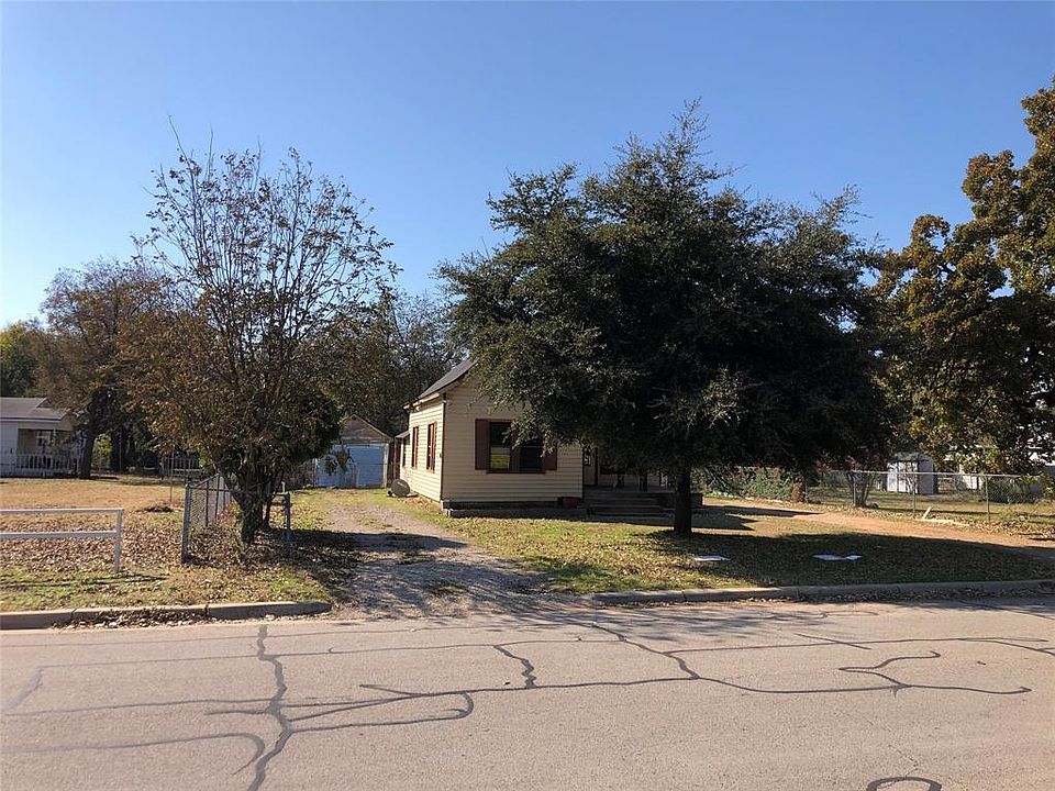 2nd image of 1203 Circle Park Blvd