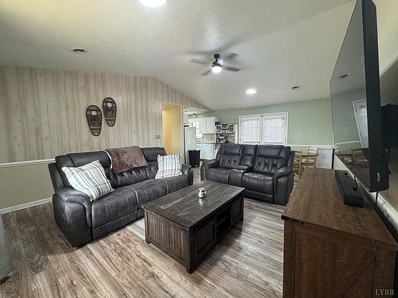 4th image of 3363 Horseshoe Rd