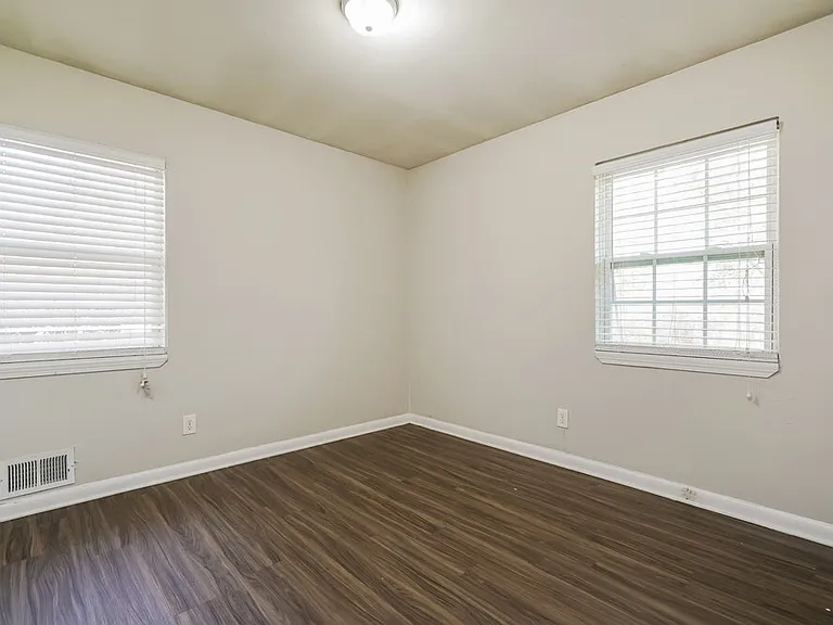 640 Oakdale Dr — Photo 16