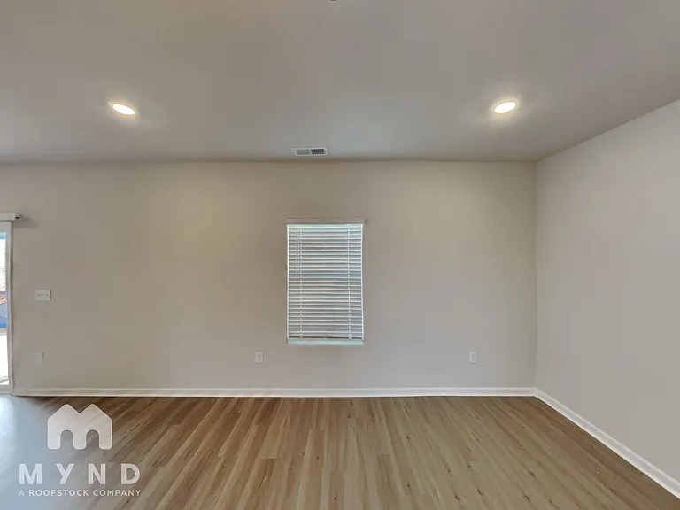 110 Lightning Dr — Photo 8