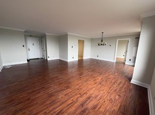 5225 Pooks Hill Rd APT 1426, Bethesda, MD 20814