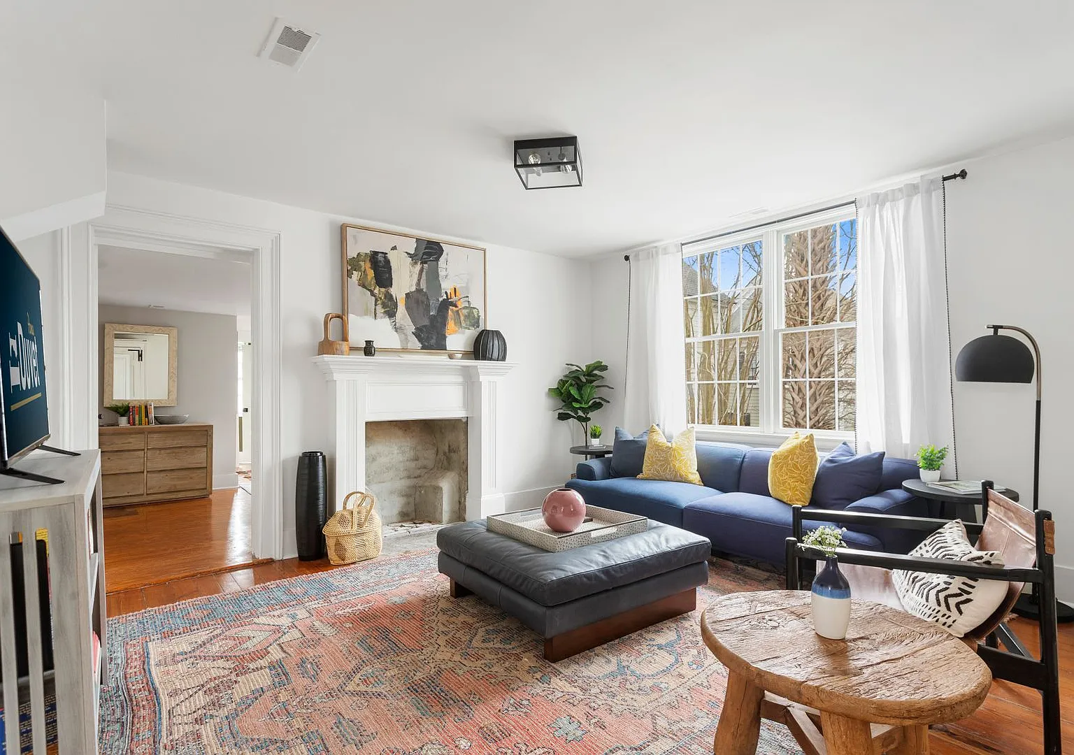 The Sapphire Suite- 234 Ashley Avenue, Unit B — Photo 2