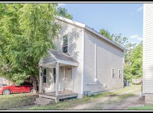 821 Cherry St, Oshkosh, WI 54901