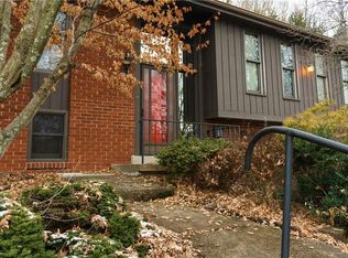 207 E Edgewood Dr, Mcmurray, PA