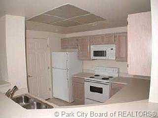 2nd image of 900 W Bitner Rd #G17