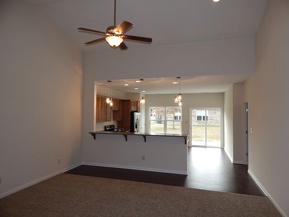 4th image of 11917 Barto Ct