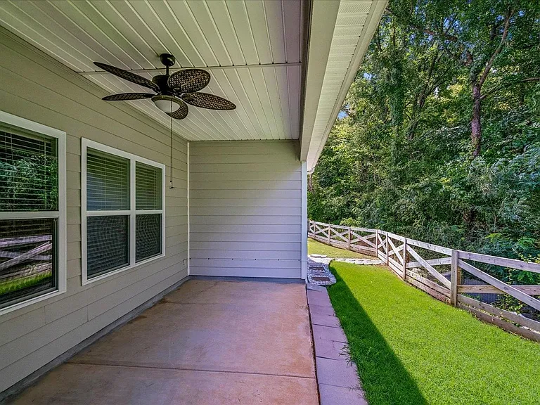 340 Driftwood Loop — Photo 32