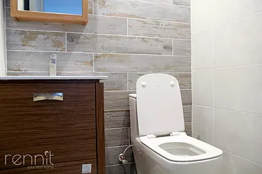 Rented by Rennit Inc.