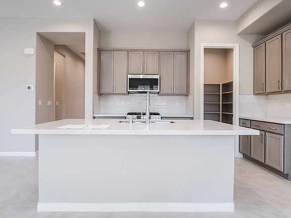 5th image of 881 Cottonwood Hill Pl
