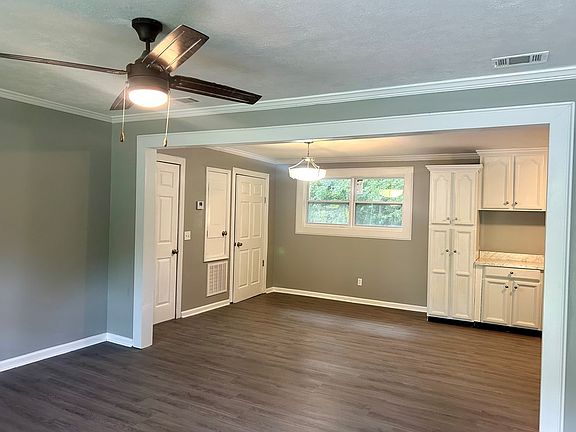 5th image of 322 NW Young America Dr