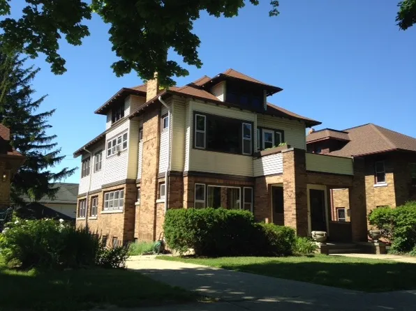 5609 W Washington Blvd, Milwaukee, WI 53208
