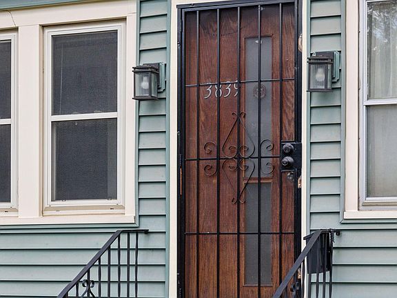 2nd image of 3839 Snelling Ave