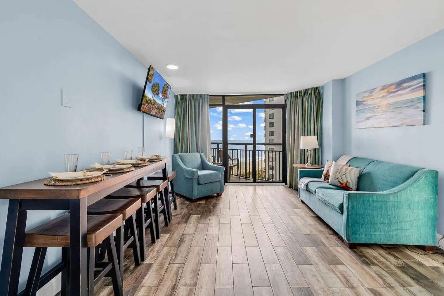 1 bed, 1.0 bath, 548 sqft, $2,816 — Photo 1