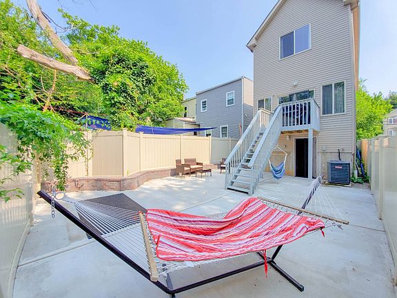 3rd image of 55 Cassidy Pl