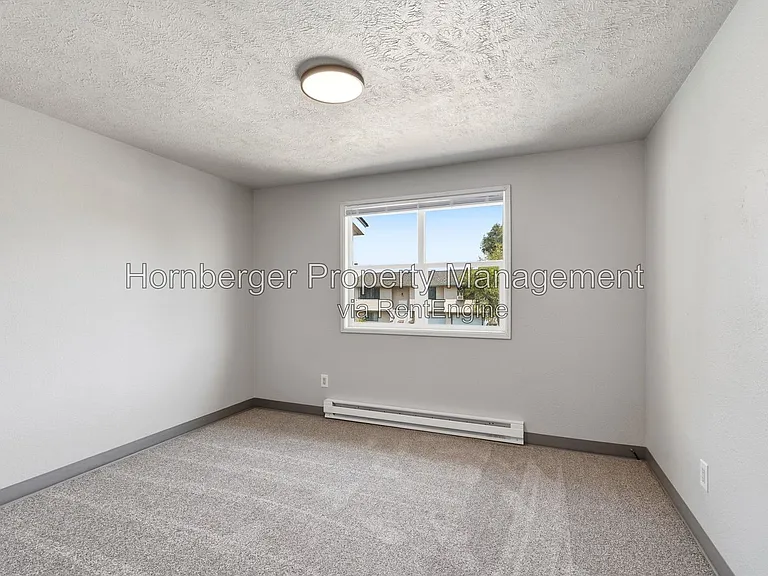1721 N Glenn Rd — Photo 11