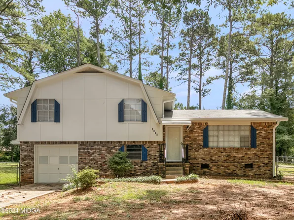 8810 Leafwood Ct, Riverdale, GA 30274