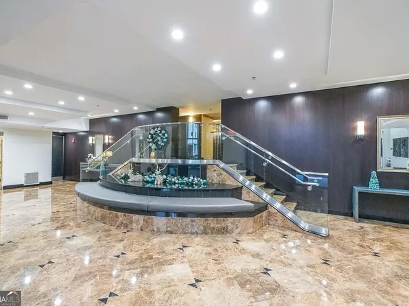 3481 Lakeside Dr NE APT 904, Atlanta, GA 30326