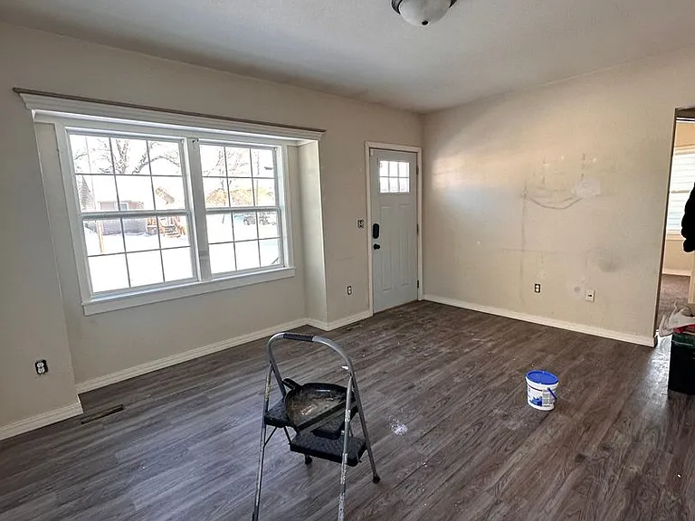204 11th St SW — Photo 4