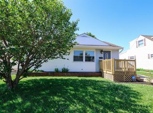 566 Maplewood Dr, Troy, OH 45373