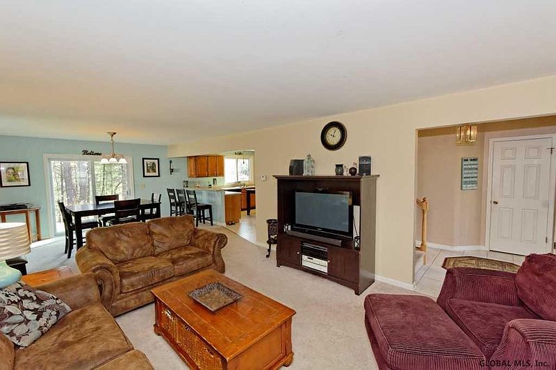 3rd image of 54 WHITNEY Road