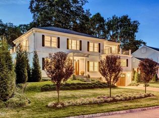 69 Circle Dr, Greenwich, CT 06830