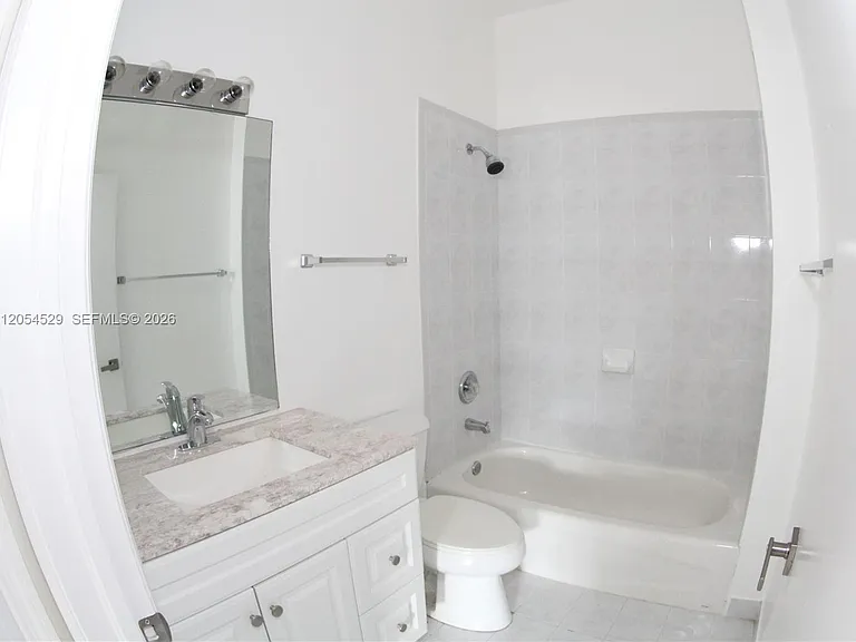 21511 SW 87th Ct #21511 — Photo 10