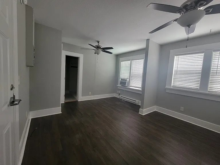 108 7th St N #2 — Photo 5