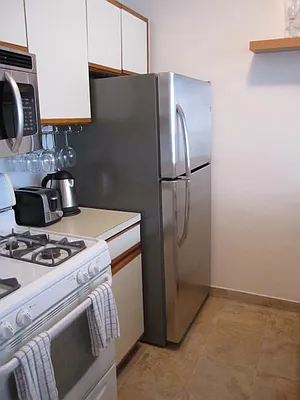 Rented by Newell and Assoc. | media 13