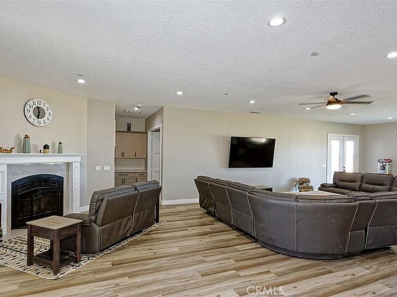 5th image of 23280 Ramona Ave