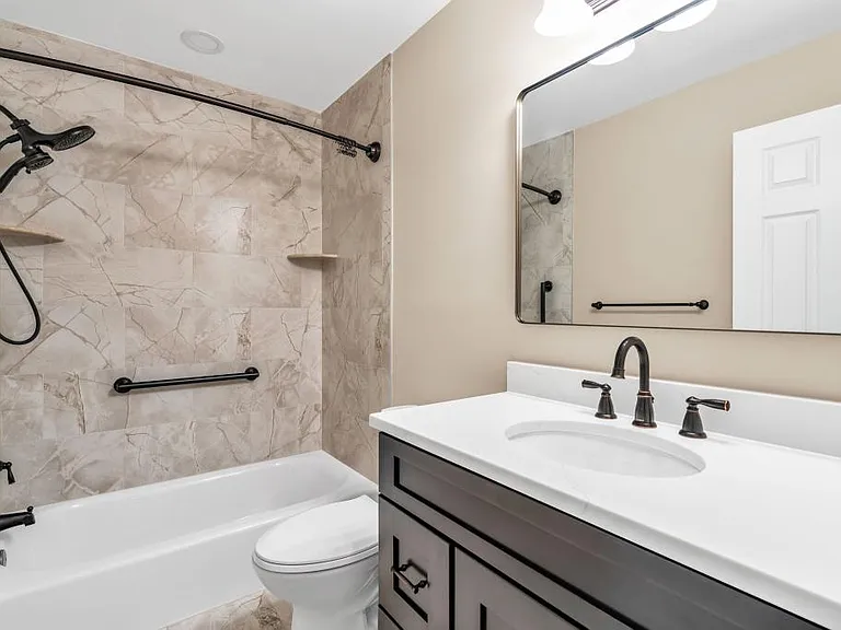 15B Andover Ct — Photo 21