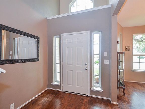 3rd image of 11850 Leaf Oak Dr