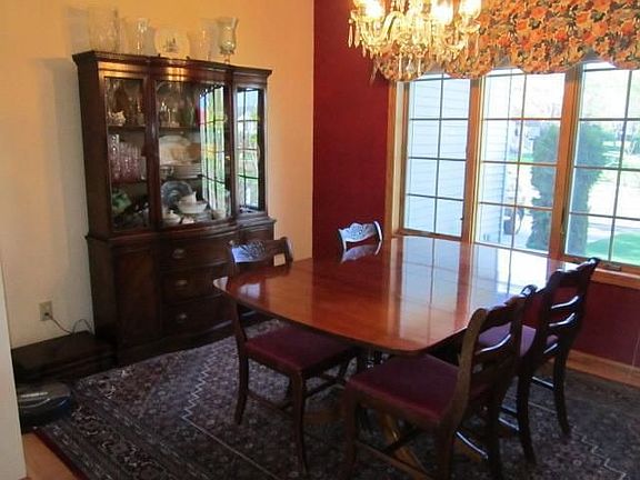 5th image of 2324 Evenson Dr