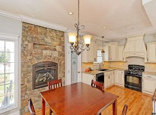 9 Hydor Dr, Castleton, NY 12033