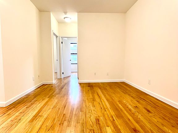 3rd image of 506 E 82nd St APT 27