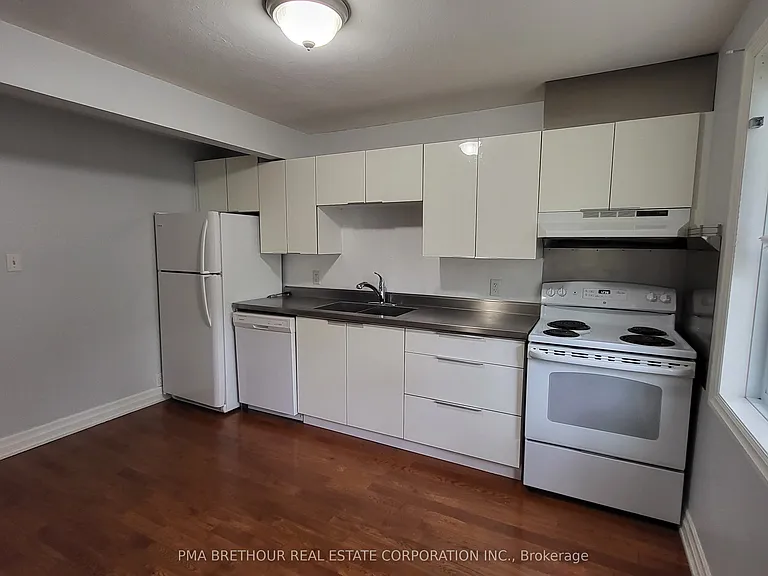 161 Henderson Ave — Photo 10
