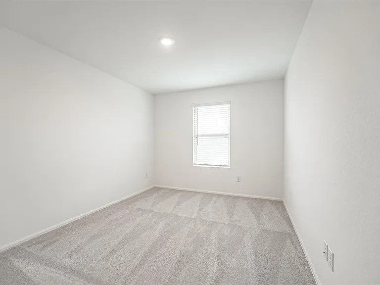 9123 Estes Lakes Dr — Photo 35