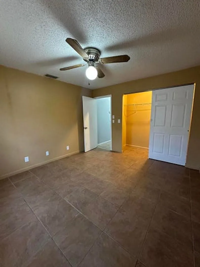 641 W 9th 2, Riviera Beach, FL 33404 - 7355 — Photo 3
