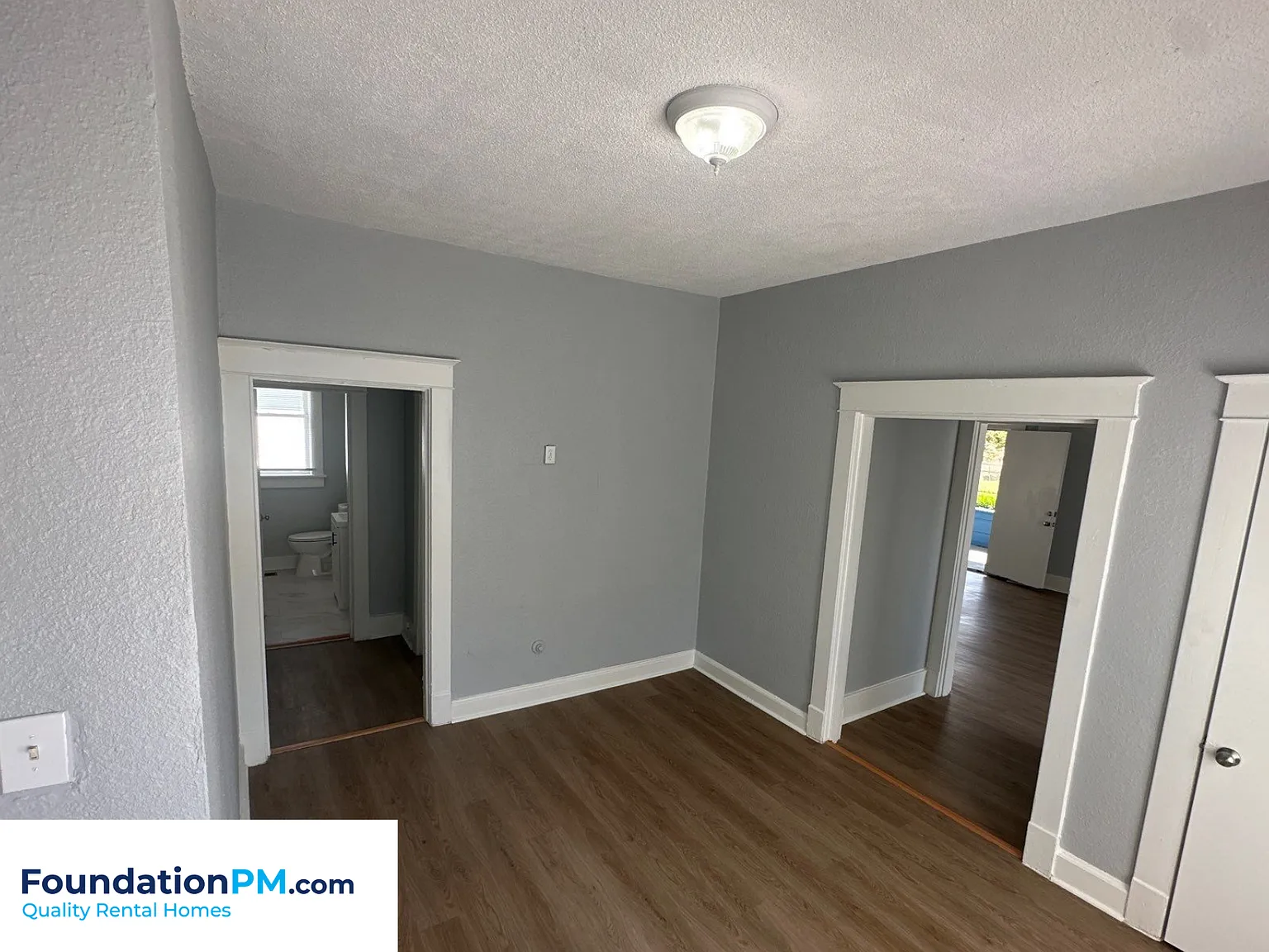 1688 Glenview Avenue - 1 — Photo 4