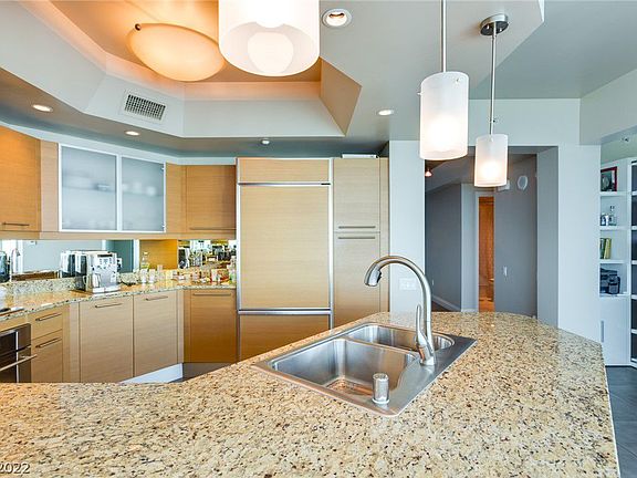 4th image of 222 Karen Ave Unit 4307