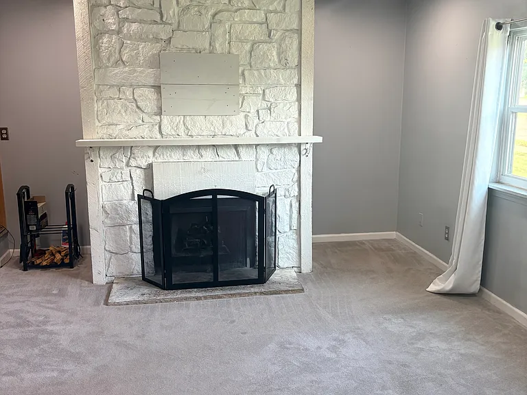 1438 Westbrooke St — Photo 3