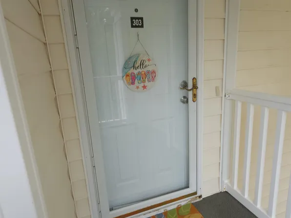 627 Woodmoor Circle #303, Murrells Inlet, SC 29576