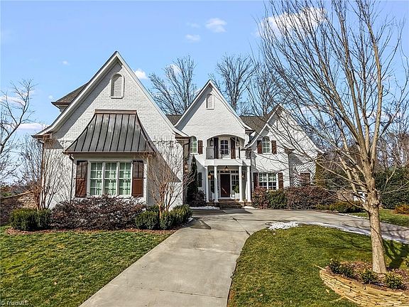 2nd image of 4010 Loyelisa Ct