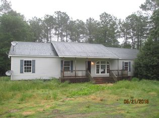 7322 Sadler Rd, Wakefield, VA 23888