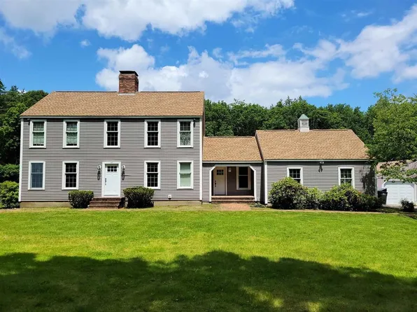 84 Giles Road, East Kingston, NH 03827