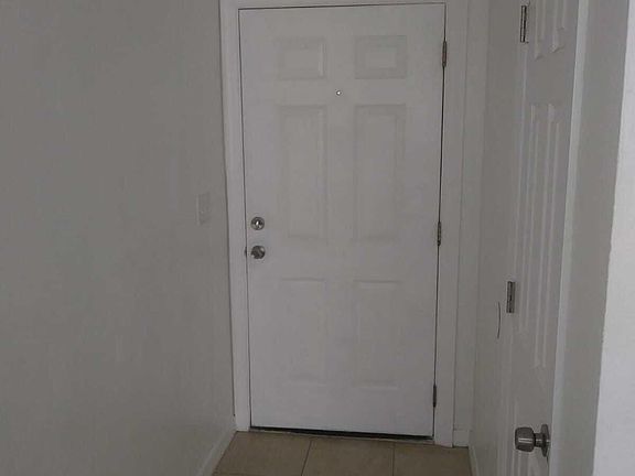 2nd image of 1432 Parkway Dr APT 12