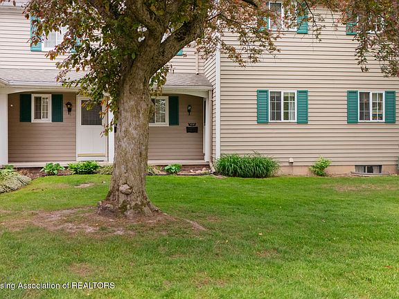 2nd image of 1628 Peppertree Ln #20