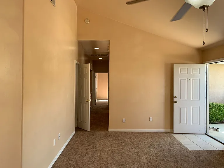 5404 El Palacio Dr — Photo 10