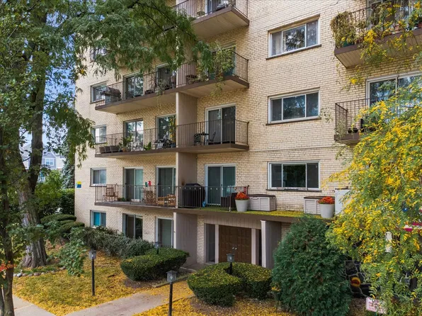8630 Ferris Ave Unit 404, Morton Grove, IL 60053