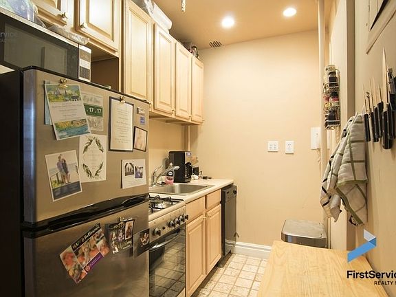 4th image of 24 W 89th St APT 2A